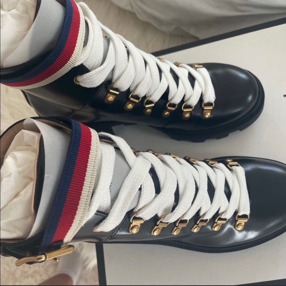 ❤️TODAY ONLY❤️NIB Gucci Sylvie Web Boots - Picture 5 of 8